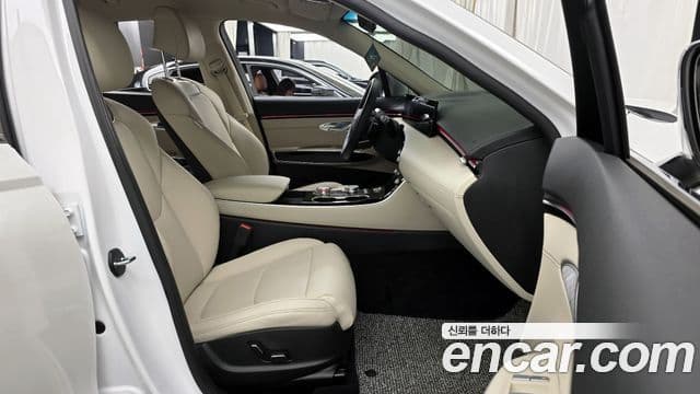 Genesis GV70, 2025 11