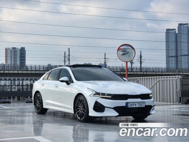 Kia K5 3세대 Signature, 2023 2
