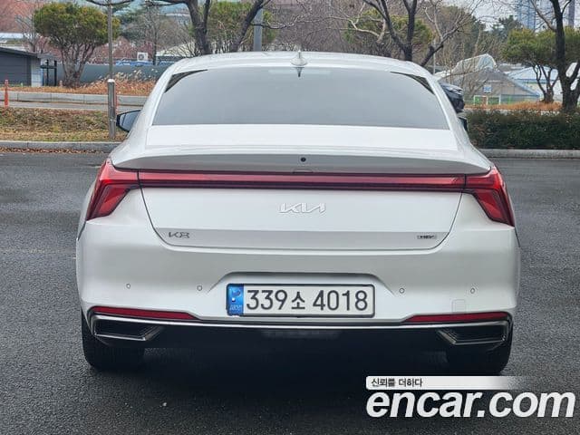 Kia K8 гибрид Signature, 2022 4