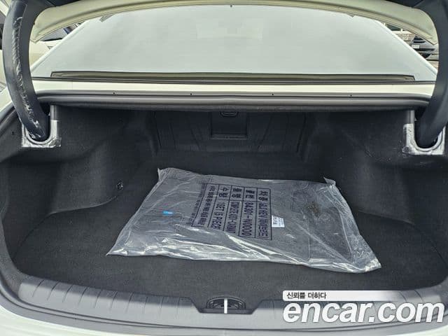 Kia K8 гибрид Signature, 2022 16