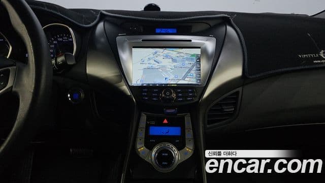 Hyundai Avante MD Premier, 2012 14