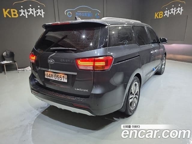 Kia All New Carnival President, 2017 4