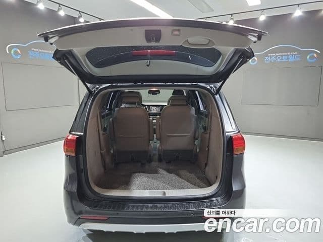 Kia All New Carnival President, 2017 16