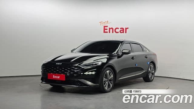 Kia K8 гибрид Signature, 2023 1