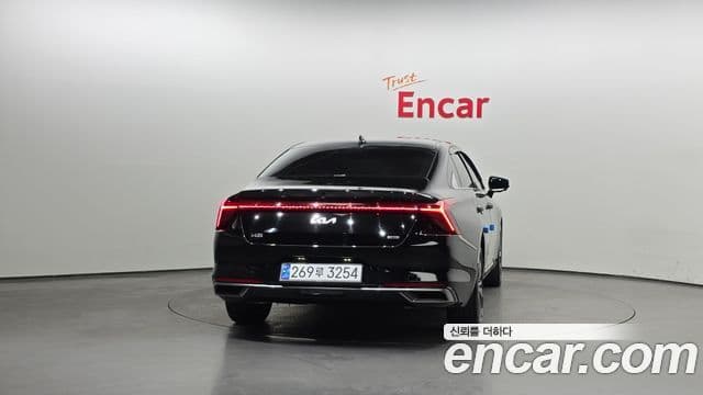 Kia K8 гибрид Signature, 2023 4