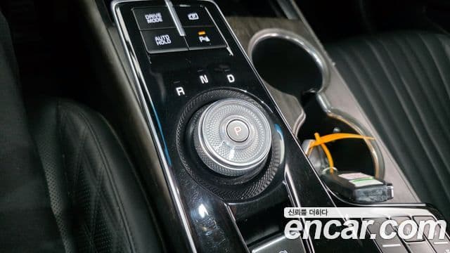 Kia K8 гибрид Signature, 2023 9