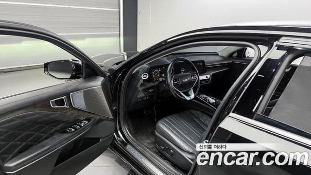 Kia K8 гибрид Signature, 2023 10