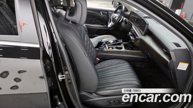 Kia K8 гибрид Signature, 2023 12