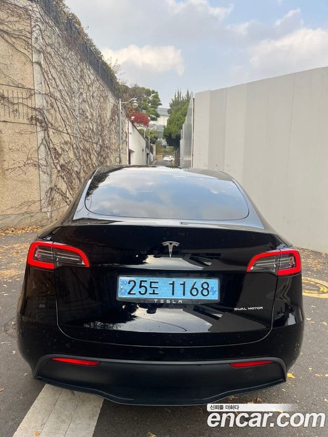 Tesla модель Y Long Range AWD, 2023 2