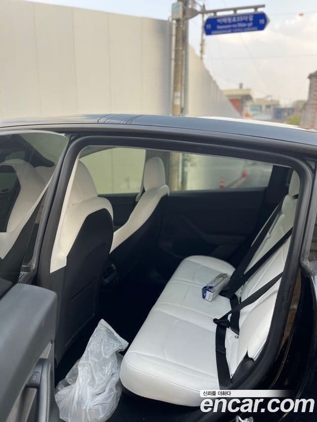 Tesla модель Y Long Range AWD, 2023 7