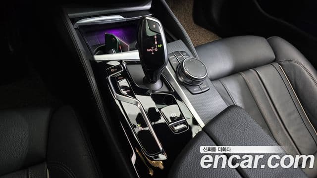 BMW 5시리즈 (G30) 520i M Sport, 2023 9