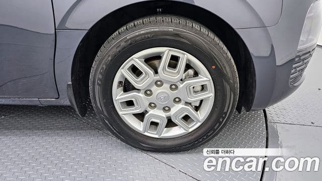 Hyundai Staria Modern, 2023 все фото