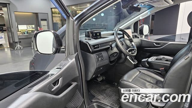Hyundai Staria Modern, 2023 11