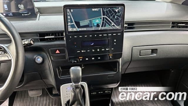 Hyundai Staria Modern, 2023 14