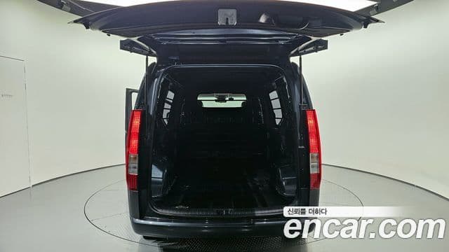 Hyundai Staria Modern, 2023 20