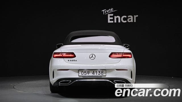 Mercedes-Benz E-класс W213 E220d кабриолет, 2018 4