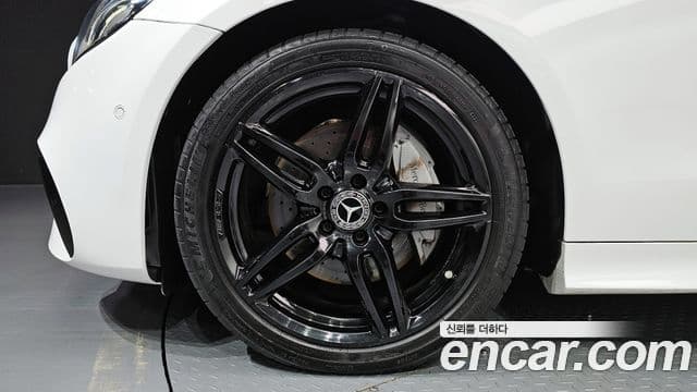 Mercedes-Benz E-класс W213 E220d кабриолет, 2018 все фото