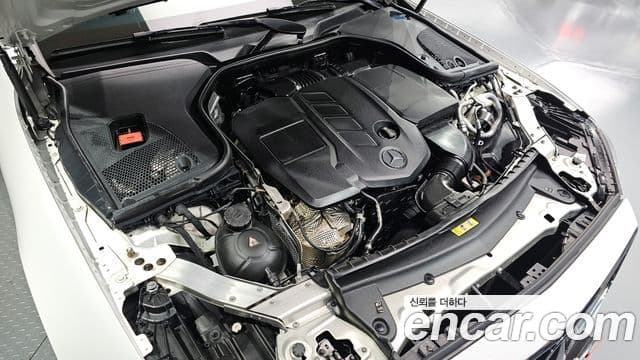 Mercedes-Benz E-класс W213 E220d кабриолет, 2018 6