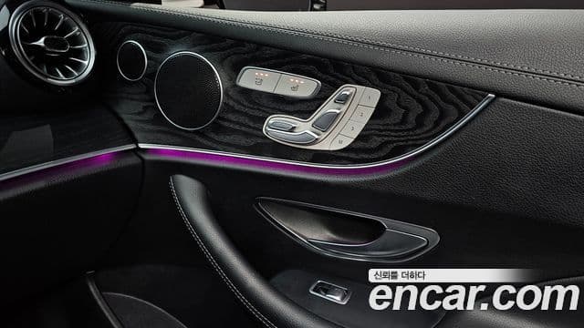 Mercedes-Benz E-класс W213 E220d кабриолет, 2018 18