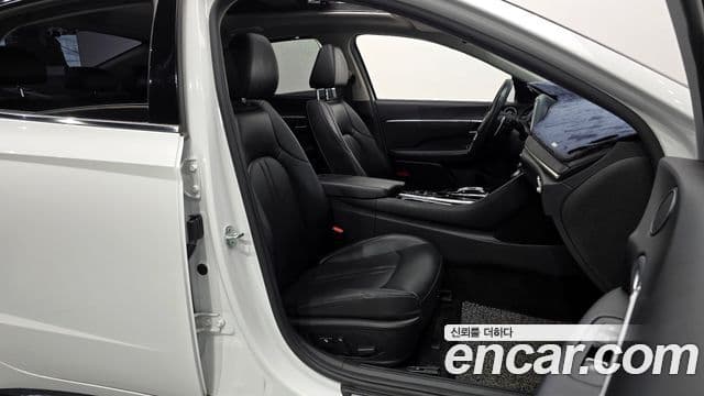 Hyundai Sonata (DN8) Premium Family, 2021 10