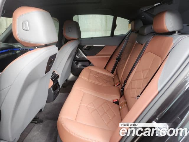 BMW i5 (G60), 2024 11