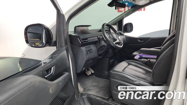 Hyundai Staria Prestige, 2023 10