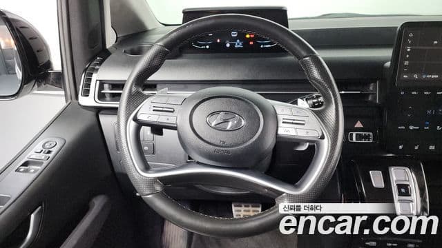 Hyundai Staria Prestige, 2023 13