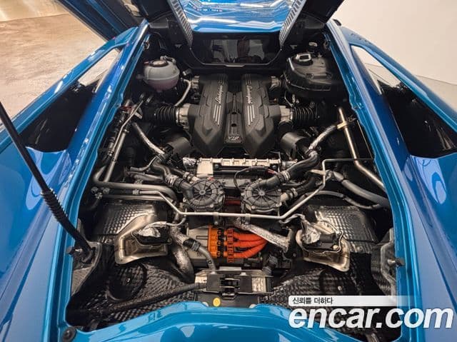 Lamborghini 레부엘토, 2025 6