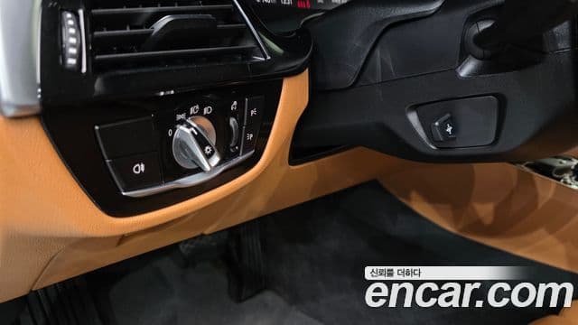 BMW 5시리즈 (G30) Luxury, 2022 11