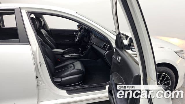 Kia K5 2세대 Prestige, 2017 11