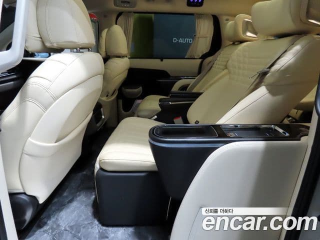 Kia The / новый New Carnival 4세대 бензин 9인승 High Limousine (компания по спецнадстройкам), 2025 7