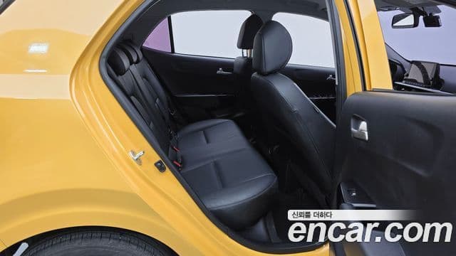 Kia Morning Urban (JA) Signature, 2021 12