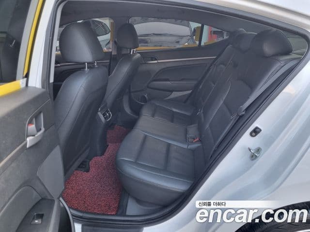 Hyundai Avante AD Special, 2016 11