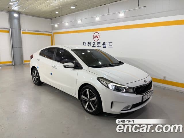 Kia The / новый New K3 Style, 2017 9