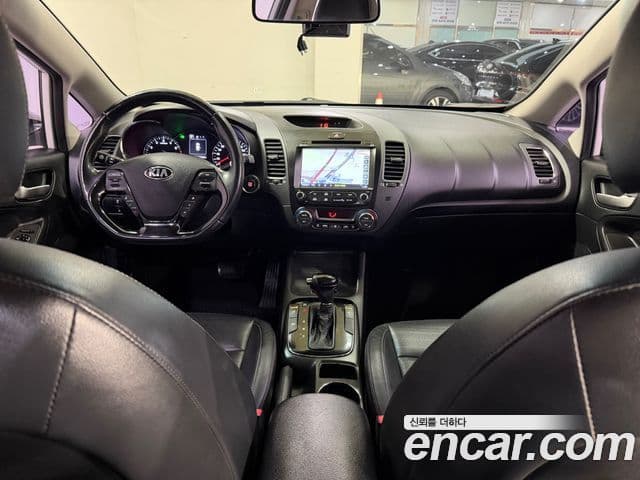 Kia The / новый New K3 Style, 2017 14