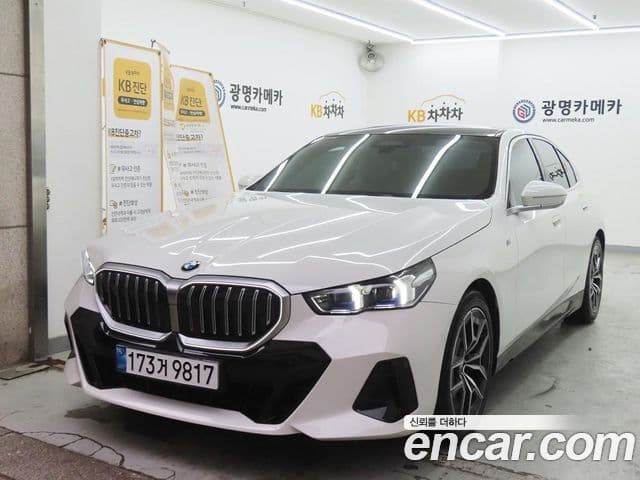 BMW 5시리즈 (G60) 523d M Sport, 2024 2