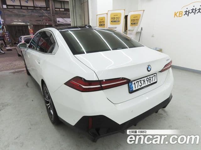 BMW 5시리즈 (G60) 523d M Sport, 2024 4
