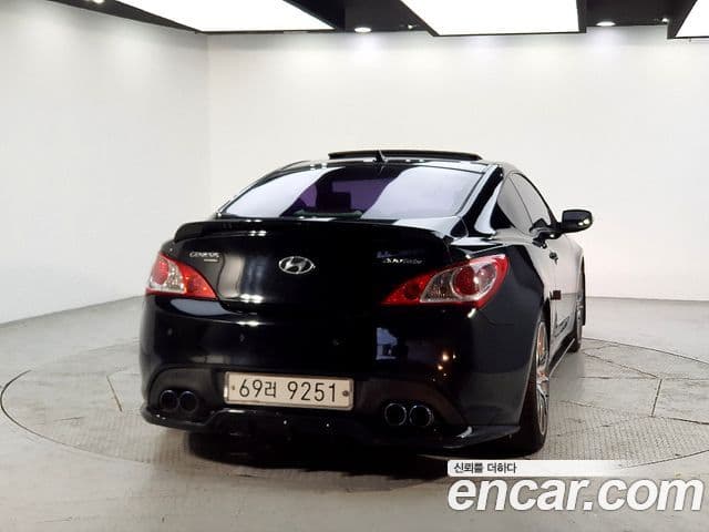 Hyundai Genesis купе 200 турбо D, 2011 3