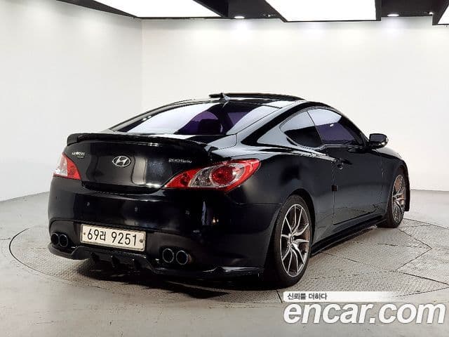 Hyundai Genesis купе 200 турбо D, 2011 4