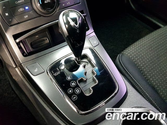 Hyundai Genesis купе 200 турбо D, 2011 11