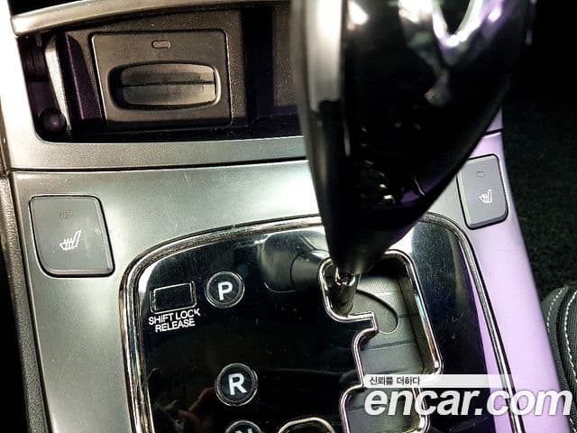 Hyundai Genesis купе 200 турбо D, 2011 12