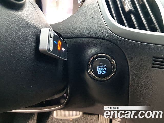 Hyundai Genesis купе 200 турбо D, 2011 14