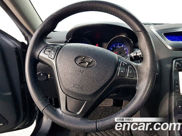 Hyundai Genesis купе 200 турбо D, 2011 15