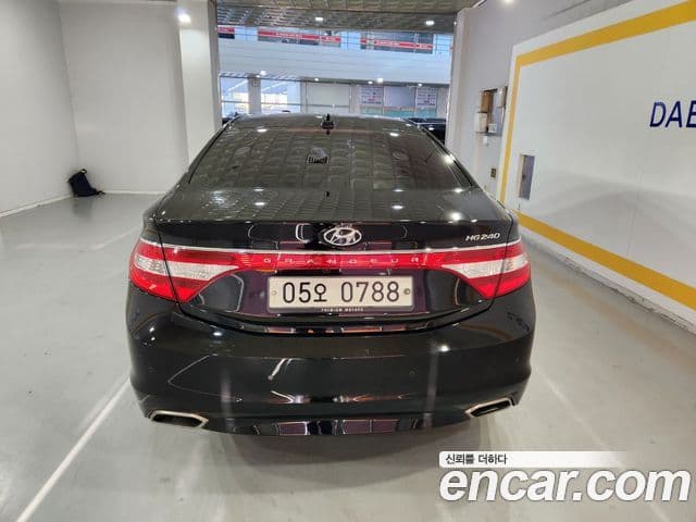 Hyundai Grandeur HG HG240 Modern Collection, 2017 4