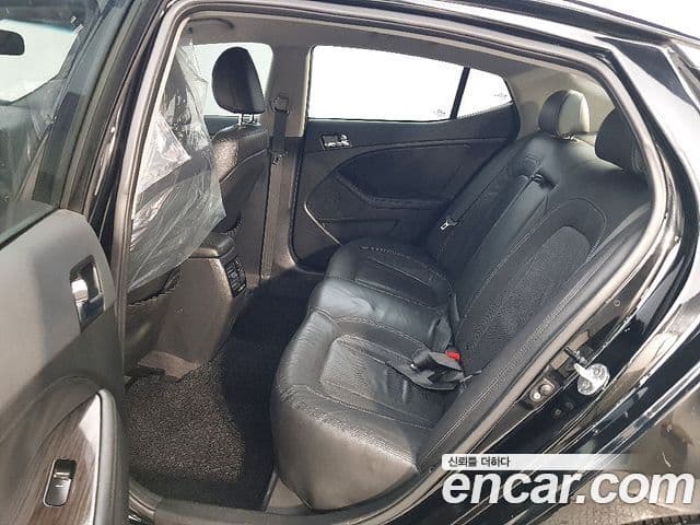 Kia K5 Luxury, 2011 12