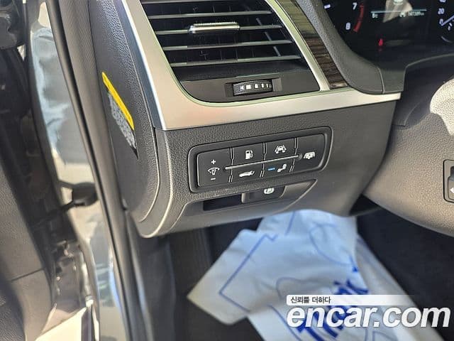 Genesis G80 Premium Luxury, 2018 17