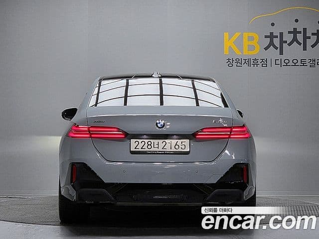 BMW 5시리즈 (G60) 530i xDrive M Sport, 2025 4