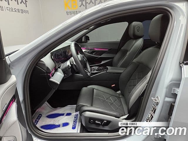 BMW 5시리즈 (G60) 530i xDrive M Sport, 2025 12