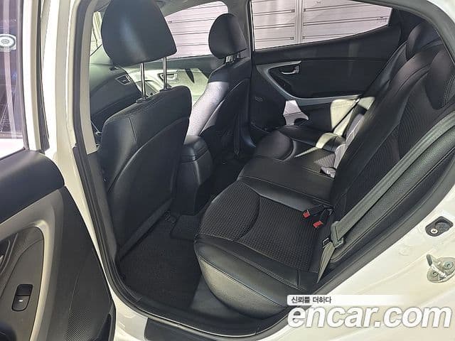 Hyundai The / новый New Avante Style, 2014 9