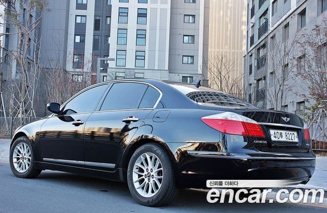 Hyundai Genesis Prime Pack, 2010 3